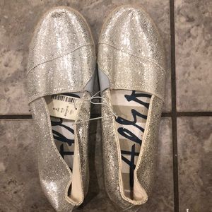 Aeropostale sparkly shoes